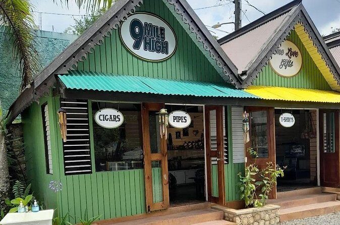 Private Roundtrip Sangster Airport to Montego Bay Hotels - FAQ