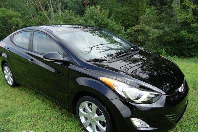 Private Roundtrip Sedan Airport Transfer to Downtown Nassau - Key Points