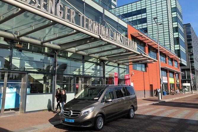 Private Roundtrip Transfer Schiphol Airport to Amsterdam - Who Will Love This Service?