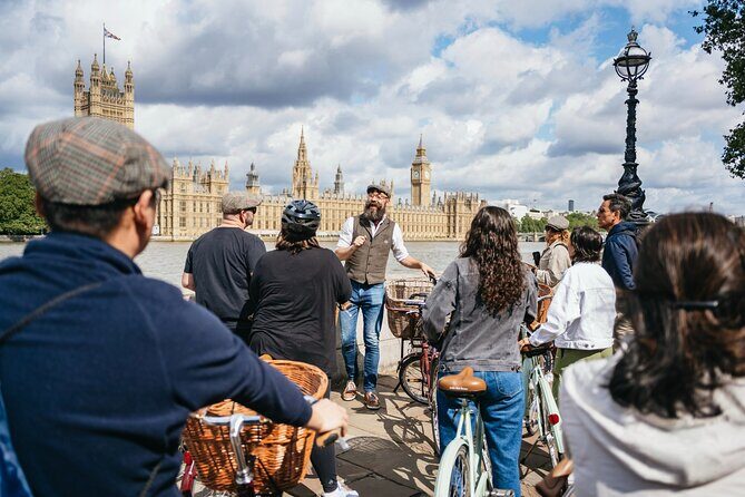 Private Royal London Bike Tour with pub & street art - Key Points