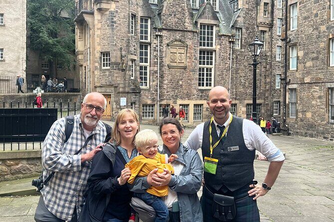 Private Royal Mile walking tour - Discover the history of our most famous street - Key Points