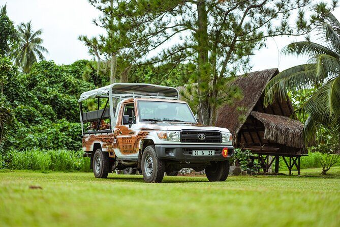 Private Safari Adventure Tour in Bora Bora with Local Guide - Exploring Bora Bora with a Private 4x4 Safari
