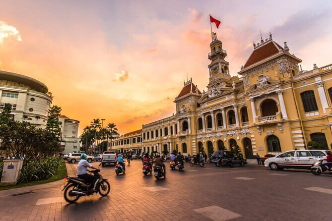 Private Saigon Evening Stroll: Discovering the Heart of the City - Exploring Ho Chi Minh City by Night: A Private Evening Stroll
