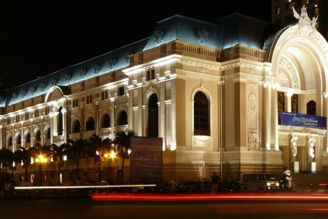 Private Saigon Evening Stroll: Discovering the Heart of the City - Key Points