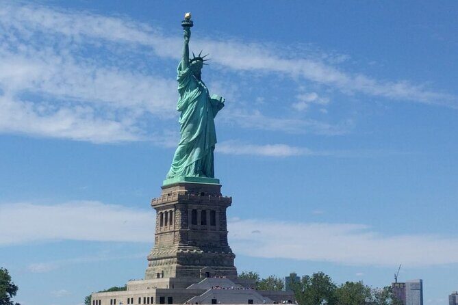 Private Sail Around New York City and The Statue of Liberty - Who Will Love This Tour?