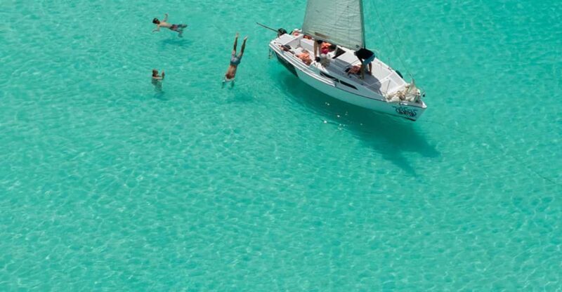 Private Sailboat 3 Hours All Inclusive - Exploring Bacalar’s Lagoon in Style and Comfort