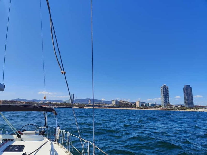 Private Sailboat Barcelona Luxury Boat + Aperitifs & Drinks - Suitability and Tips