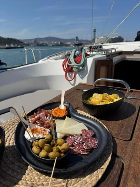 Private Sailboat Barcelona Luxury Boat + Aperitifs & Drinks - FAQ