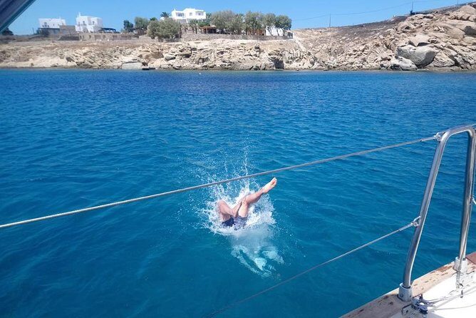 Private sailing cruise to Delos & Rhenia with Lunch & Transfer - Key Points
