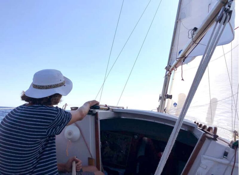 Private sailing excursion & Provençal picnic - The Sum Up