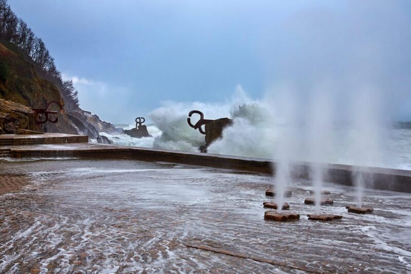 Private San Sebastian City Walking Tour - The experience’s highlights in detail