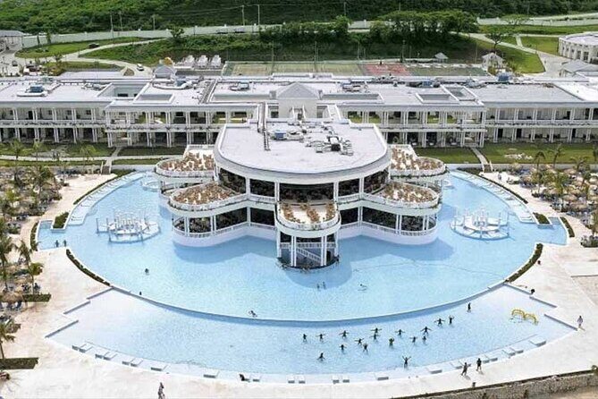 Private Sangster Airport Transfer to Grand Palladium Resort - A Deep Dive Into the Transfer Experience