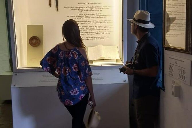 Private Santafé de Antioquia and Medellín Sightseeing Tour - Key Points