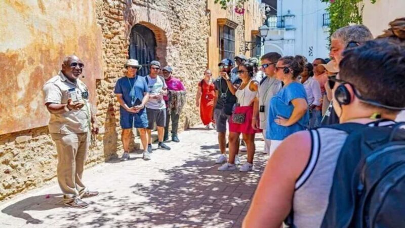 Private: Santo Domingo Day Trip with Lunch & Drinks - Savoring Traditional Dominican Flavors