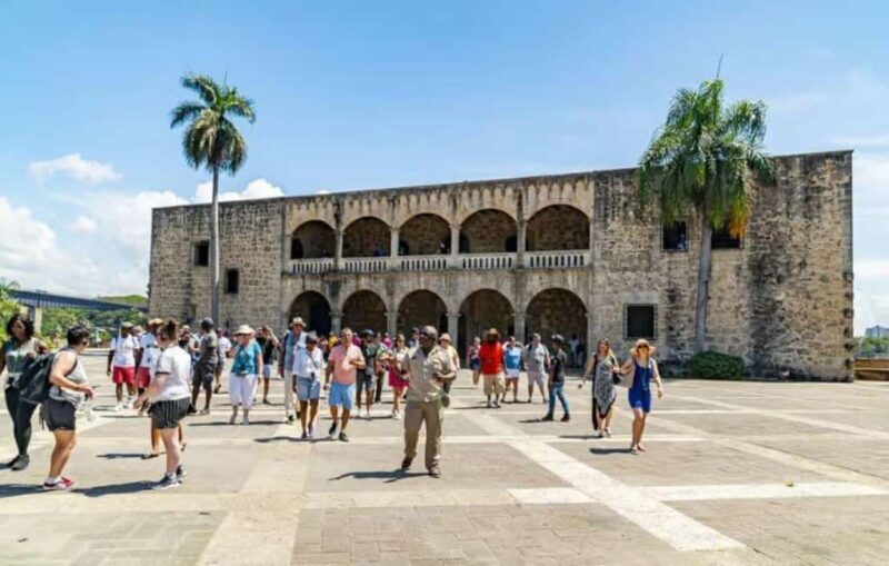 Private Santo Domingo Full-Day Experience with Lunch - Key Points