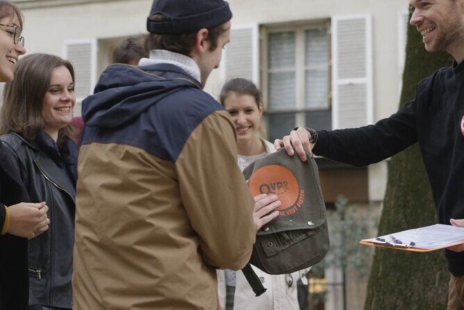 Private Scavenger Hunt in Montmartre - Who Should Book This Experience?