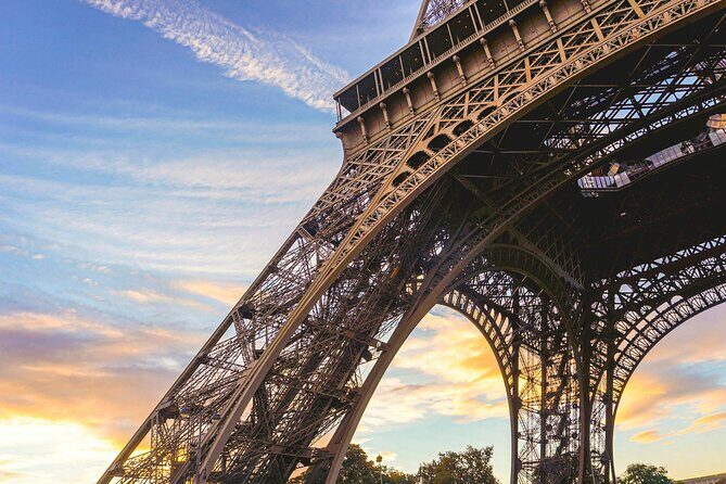 Private Self-guided Audio Tour of the Eiffel Tower (no ticket) - Key Points
