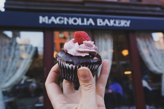 Private Sex and The City Tour in New York with Movie Scenes from famous TV show - A Deep Dive into the Sex and the City Tour Experience