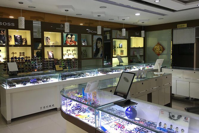 Private Shanghai Shopping Tour with Local Shopping Guru - Private Shanghai Shopping Tour with Local Shopping Guru