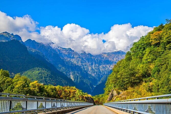Private Shinhotaka Ropeway and Kamikochi Tour - Starting with the Shinhotaka Ropeway: Climbing Japan’s Mountain Heights