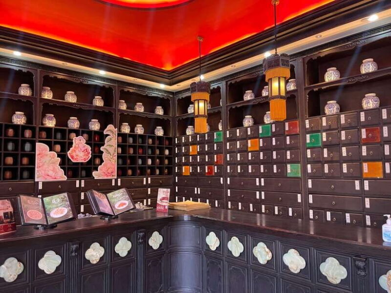 Private Shopping Experience with Insider - Unpacking the Experience: A Deep Dive into Shanghai’s Markets