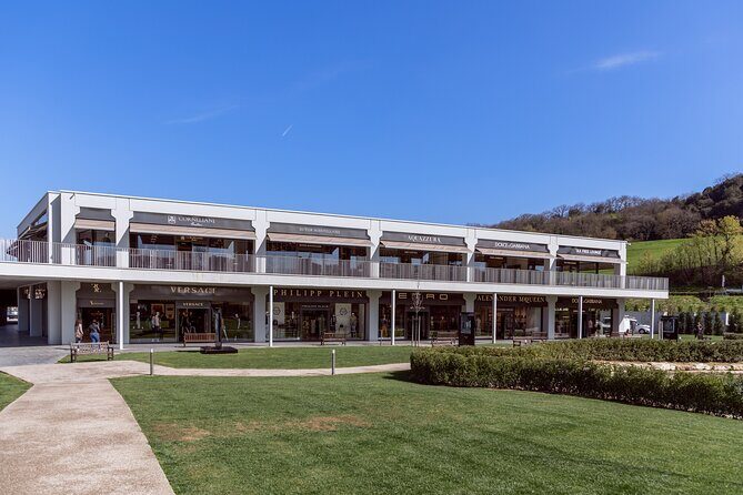 Private Shopping Tour from Florence hotels to The Mall Outlet - An In-Depth Look at the Private Shopping Experience