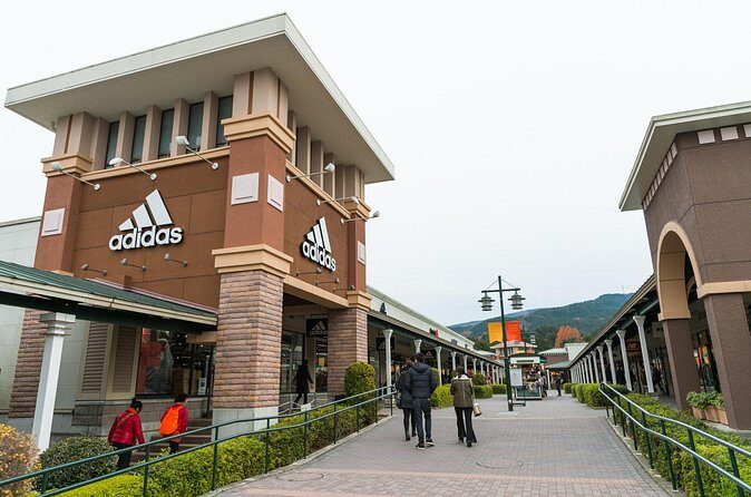 Private Shopping Tour from Yokohama to Gotemba Premium Outlets - FAQs
