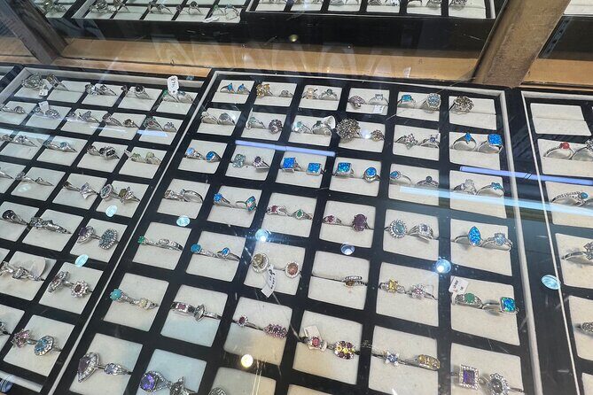 Private Shopping Tour in Kathmandu - Key Points