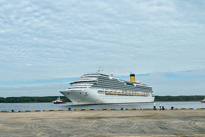 Private Shore Excursion: Cu Chi Tunnels & Ho Chi Minh City from Phu My Port - Authentic Experience, Expert Guides, and Good Value