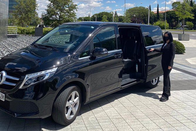 Private shore excursion from Zeebrugge to Bruges with driver and guide - Authentic Traveler Insights