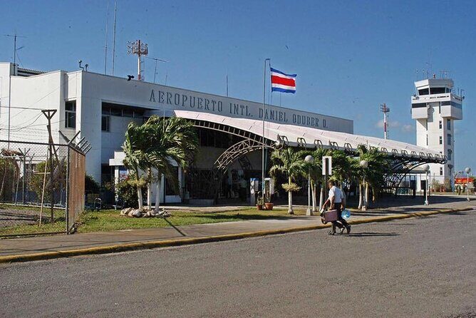 Private Shuttle from La Fortuna to Liberia Airport - Private Shuttle from La Fortuna to Liberia Airport: A Practical and Comfortable Choice