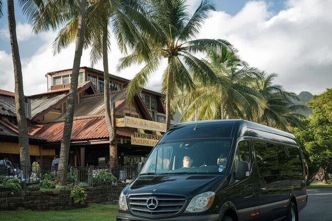 Private Shuttle Transfer Waikiki and Ko olina Paradise cove luau - Key Points