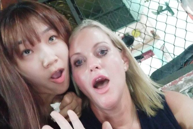 Private sight-seeing motorbike tour with local expert/student in HCMC - Key Points