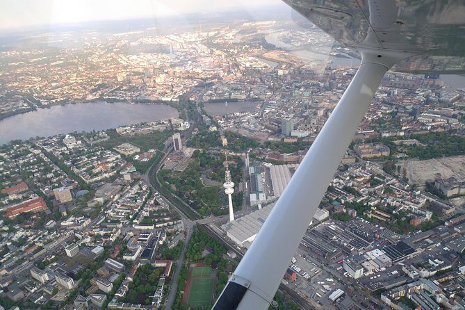 Private Sightseeing Flight Over Hamburg - Analyzing the Value: Is It Worth It?