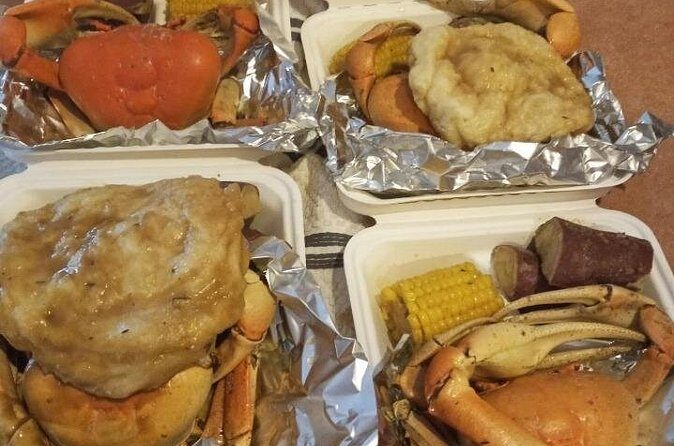 Private Sightseeing in Fort Montagu with Crab and Seafood meal - Savoring Authentic Bahamian Seafood at Anita’s Cafe