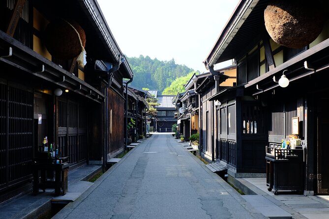 Private Sightseeing Tour to Shirakawago and Takayama from Nagoya - The Journey Begins: Comfort and Convenience
