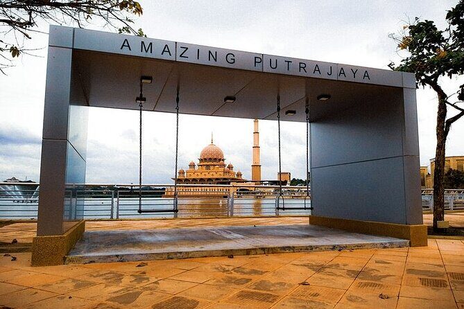 Private Sightseeing Tour Visit in Putrajaya from Kuala Lumpur - FAQs