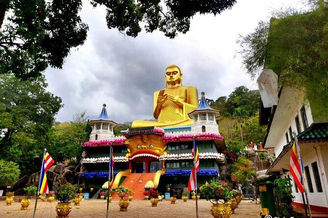 Private Sigiriya Day Tour and Authentic Sri Lankan Lunch Buffet - Who Is This Tour Best For?