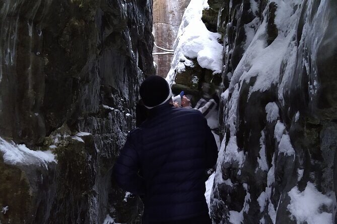Private Singhampton Caves Snowshoe, Collingwood/Blue Mountain - Key Points