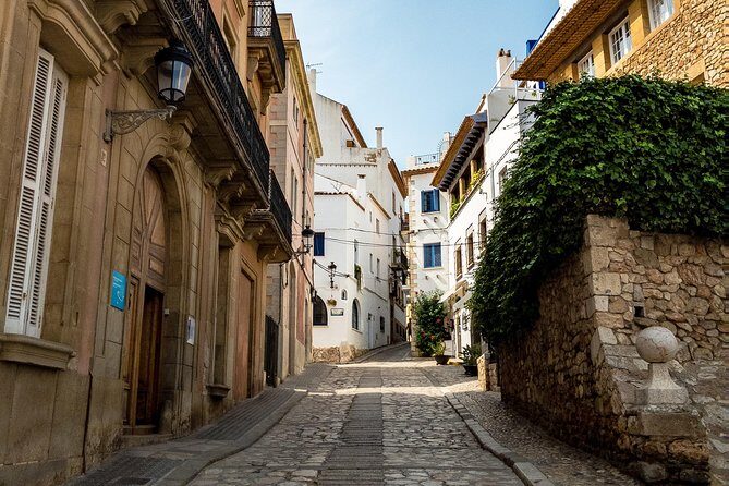 Private Sitges Tour with Wine Tasting, Chocolate & Local Lunch - Exploring Sitges: A Coastal Gem