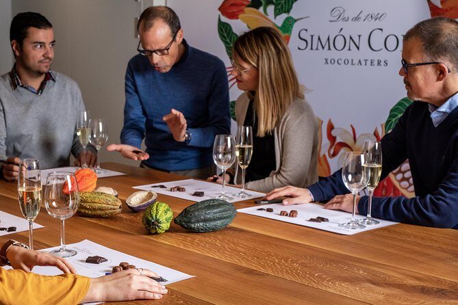 Private Sitges Tour with Wine Tasting, Chocolate & Local Lunch - FAQ