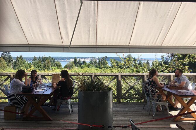 Private Small Group Local Wine, Cider Tasting, Central Saanich - Key Points