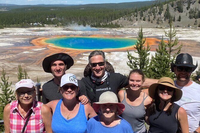 Private Small-Group Yellowstone Tour with Lunch - Key Points
