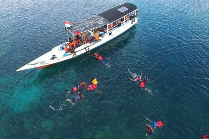 Private Snorkeling and Island Hopping Tour in Karimunjawa - Key Points