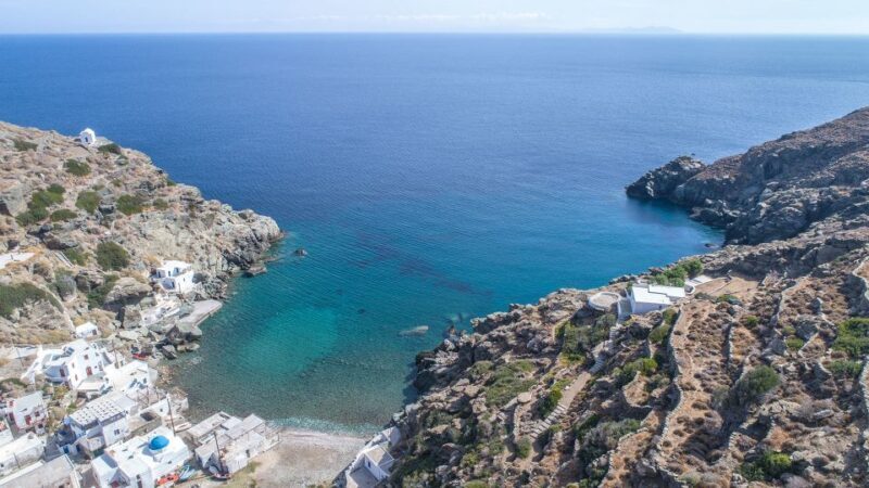 Private Speedboat Cruise to the South Coast of Sifnos Island - Who Will Love This Tour?