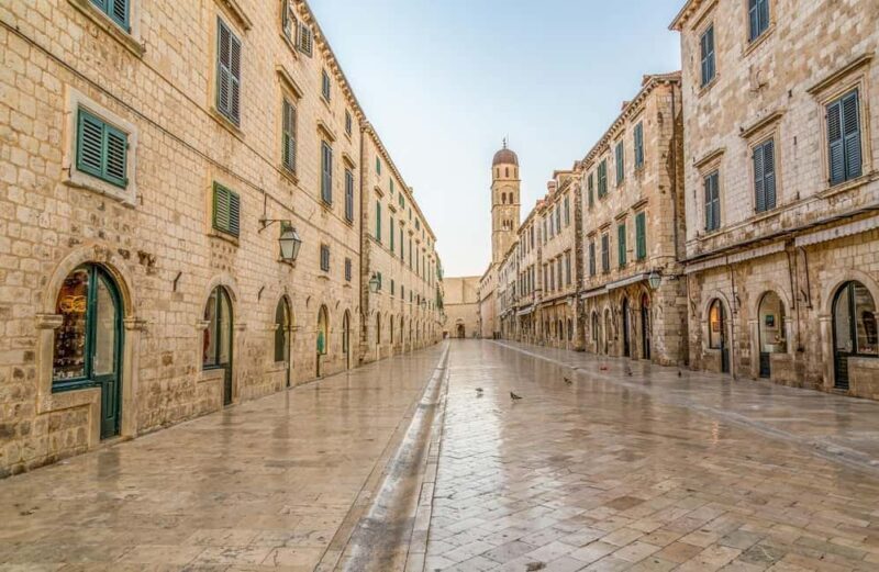 Private Split to Dubrovnik Tour with guide and wine - Key Points