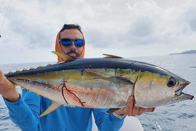 Private Sport Fishing 27ft Proline | South Pearl Islands - Exploring the Private Sport Fishing Tour at South Pearl Islands: A Balanced Look