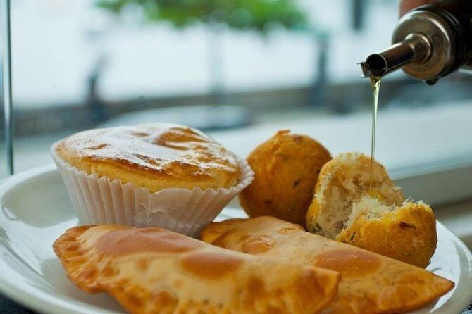 Private Street Food tour Adventure: With a Local Street Market! - Key Points