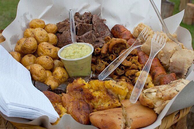 Private Street Food Tour in Candelaria Bogota - Exploring Bogotá’s Candelaria: A Neighborhood of Contrasts