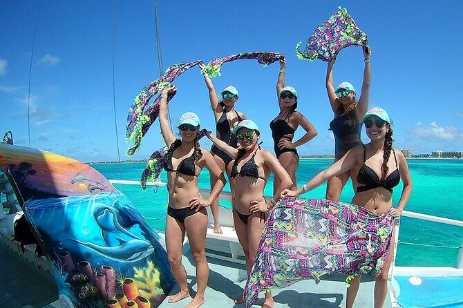 Private Sunset Catamaran Adventure Cruise with Open Bar - Key Points